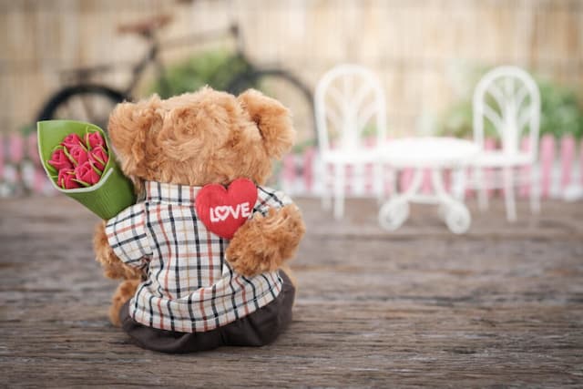 Tips for saving money on Flowers & Gift Baskets